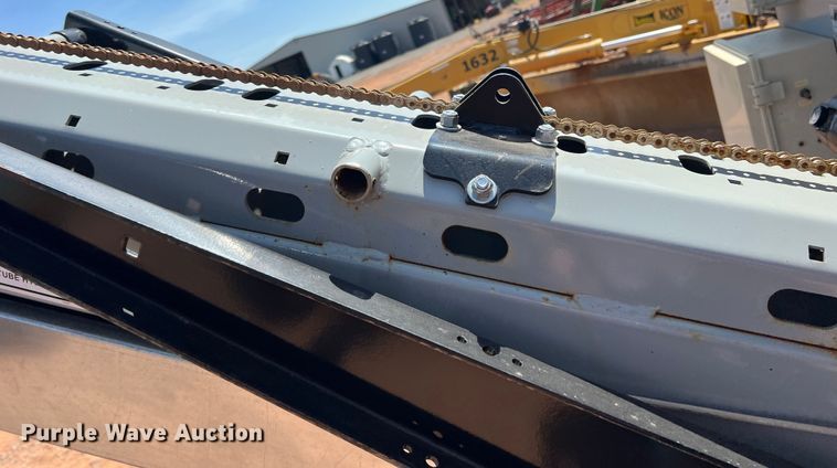 image for item DR5684 CrustBuster 90926700  seed tender