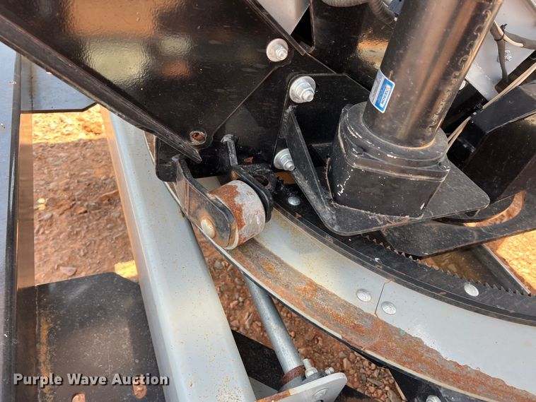 image for item DR5684 CrustBuster 90926700  seed tender