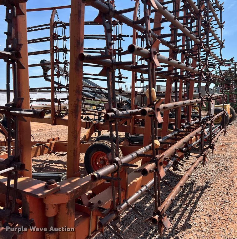 image for item DR5685 McFarlane 46-16  spike tooth harrow