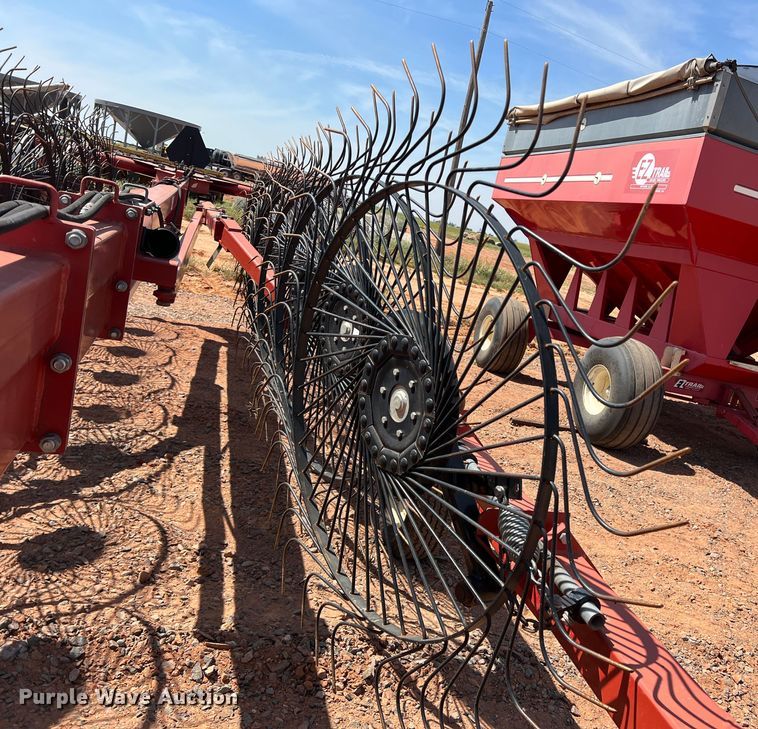 image for item DR5686 H&S BF1660  hay rake