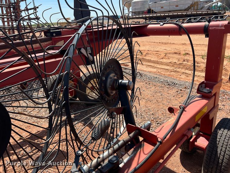 image for item DR5686 H&S BF1660  hay rake