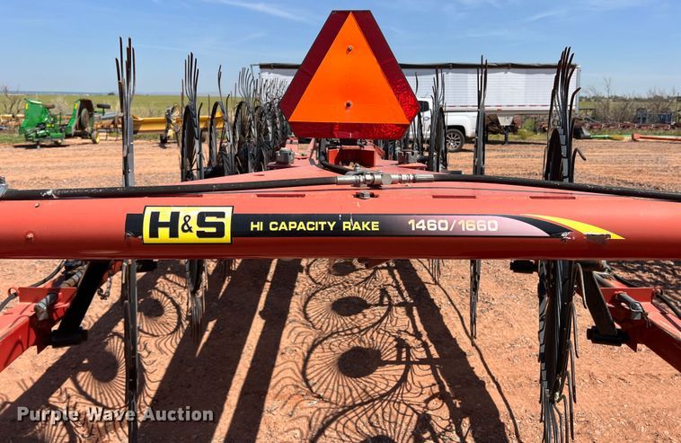 image for item DR5686 H&S BF1660  hay rake