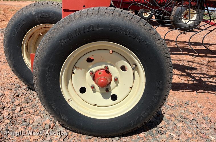 image for item DR5686 H&S BF1660  hay rake