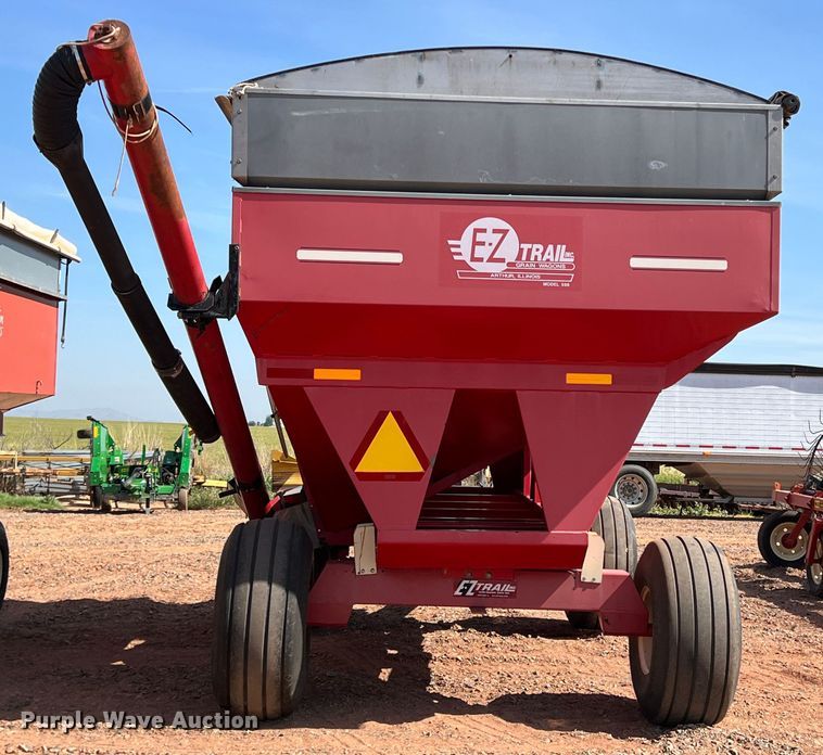 image for item DR5687 E-Z Trail 1585  gravity wagon