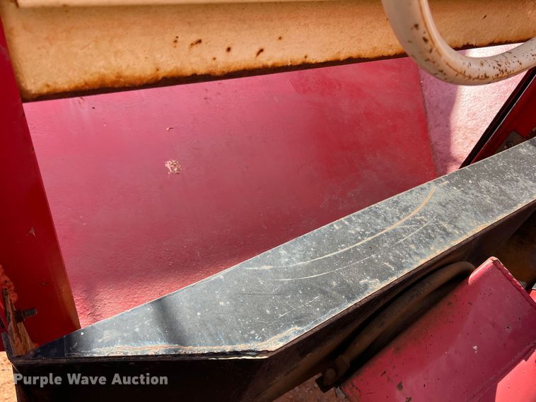 image for item DR5687 E-Z Trail 1585  gravity wagon