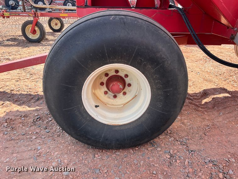 image for item DR5687 E-Z Trail 1585  gravity wagon