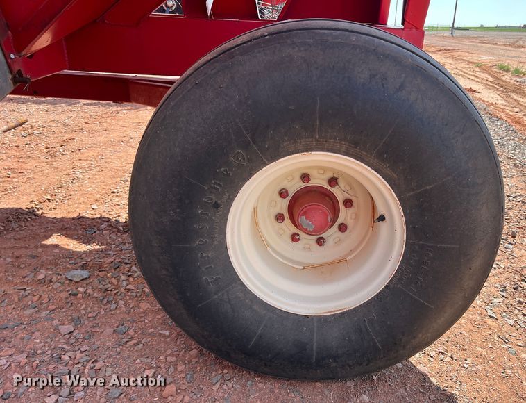 image for item DR5687 E-Z Trail 1585  gravity wagon