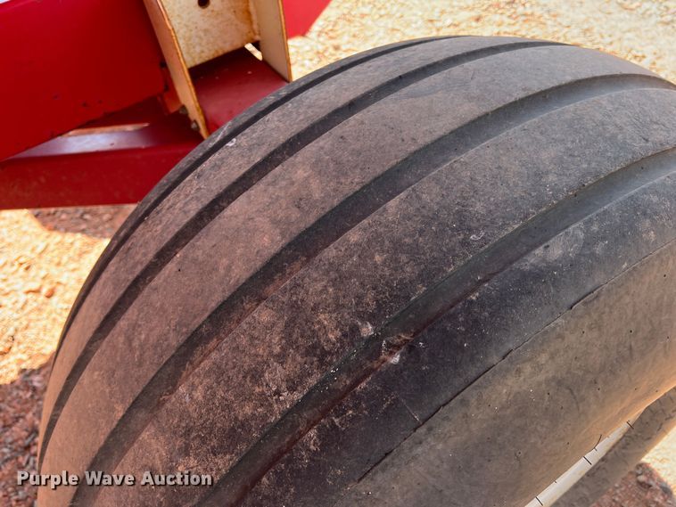 image for item DR5687 E-Z Trail 1585  gravity wagon