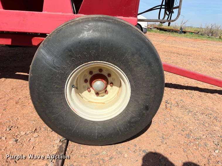 image for item DR5687 E-Z Trail 1585  gravity wagon