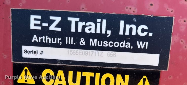 image for item DR5687 E-Z Trail 1585  gravity wagon