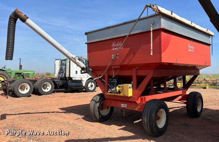 image for item DR5688 Ficklin 435  gravity wagon