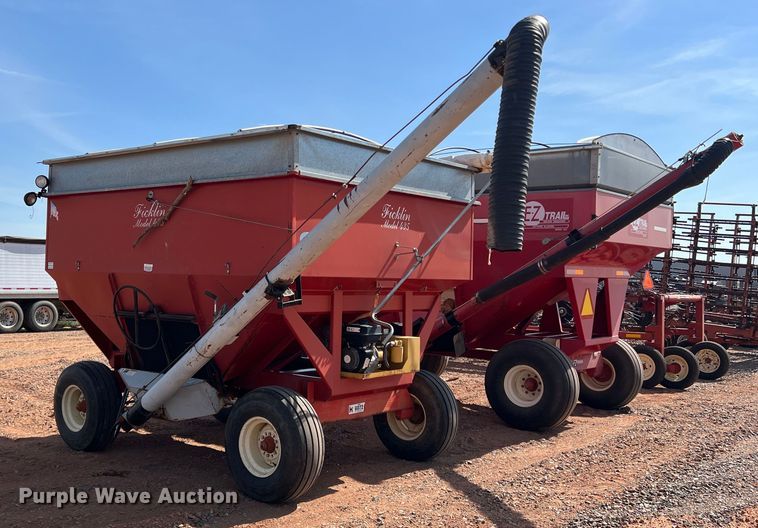 image for item DR5688 Ficklin 435  gravity wagon