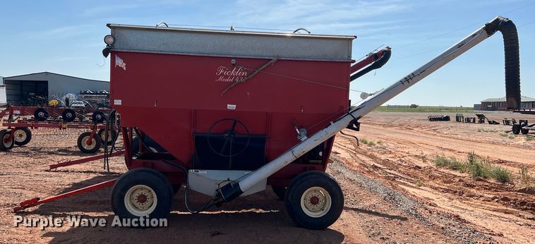 image for item DR5688 Ficklin 435  gravity wagon