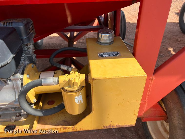 image for item DR5688 Ficklin 435  gravity wagon