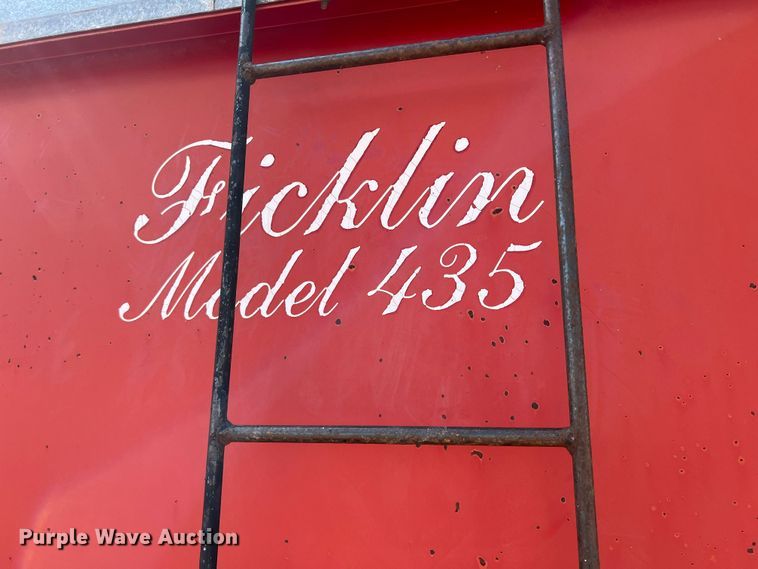 image for item DR5688 Ficklin 435  gravity wagon