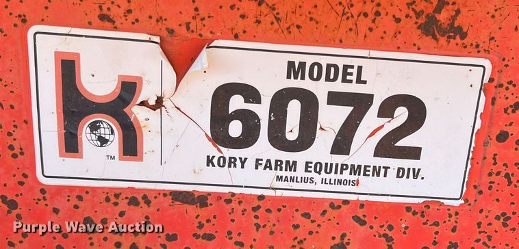 image for item DR5688 Ficklin 435  gravity wagon