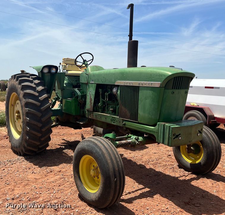 image for item DR5690 1969 John Deere 4020  tractor