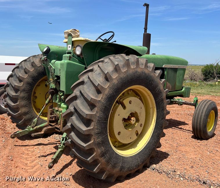 image for item DR5690 1969 John Deere 4020  tractor