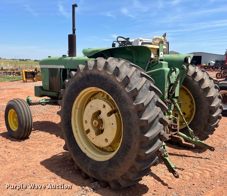 image for item DR5690 1969 John Deere 4020  tractor