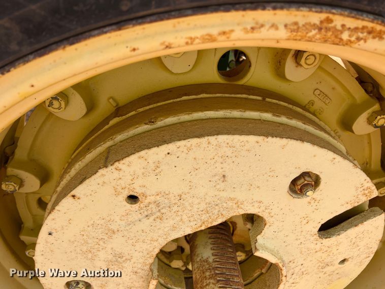 image for item DR5690 1969 John Deere 4020  tractor