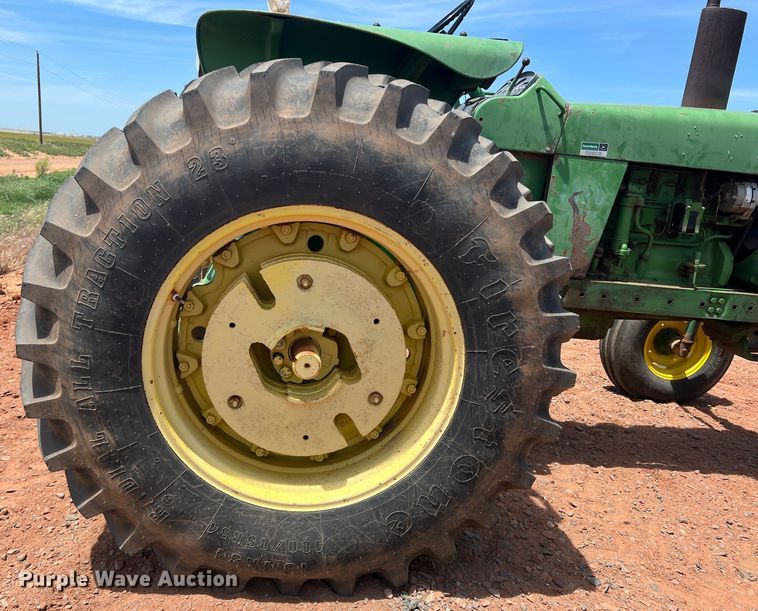 image for item DR5690 1969 John Deere 4020  tractor