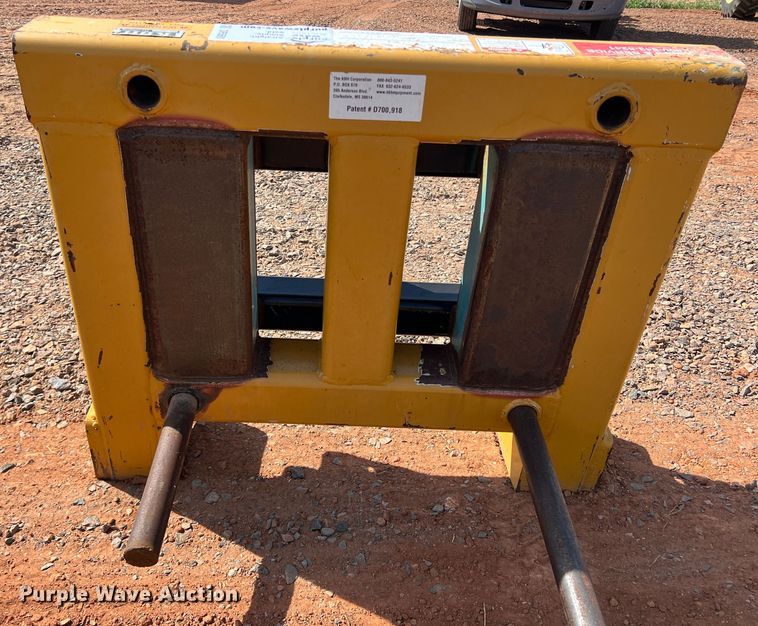 image for item DR5691 KBH  bale spear