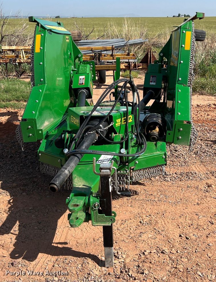 image for item DR5693 2020 John Deere E12  batwing rotary mower