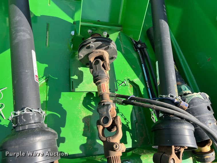 image for item DR5693 2020 John Deere E12  batwing rotary mower