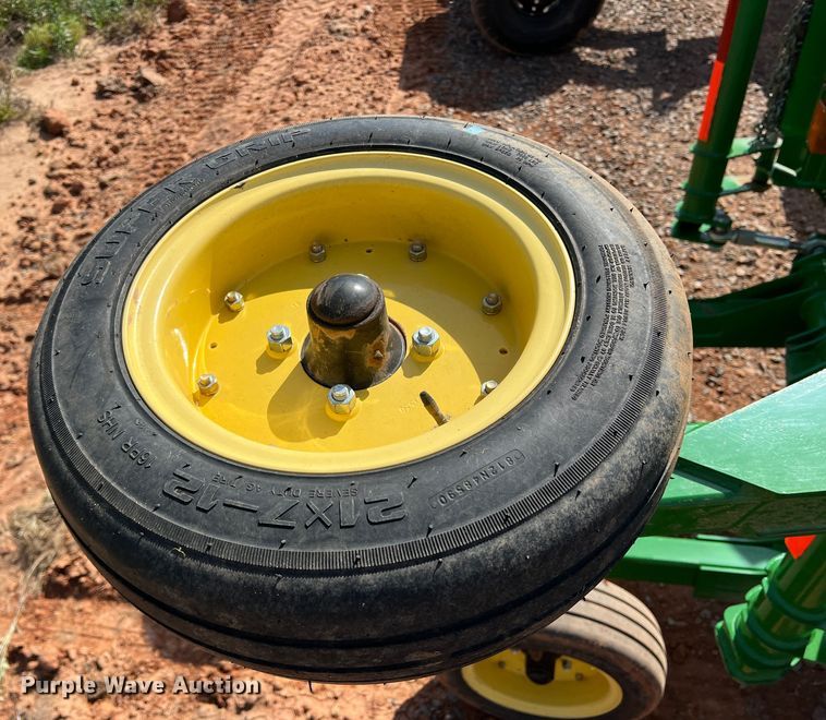 image for item DR5693 2020 John Deere E12  batwing rotary mower