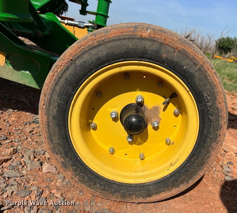 image for item DR5693 2020 John Deere E12  batwing rotary mower