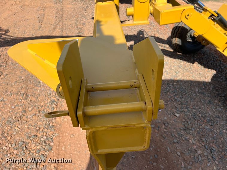 image for item DR5694 Garfield GGB1200RS  grader