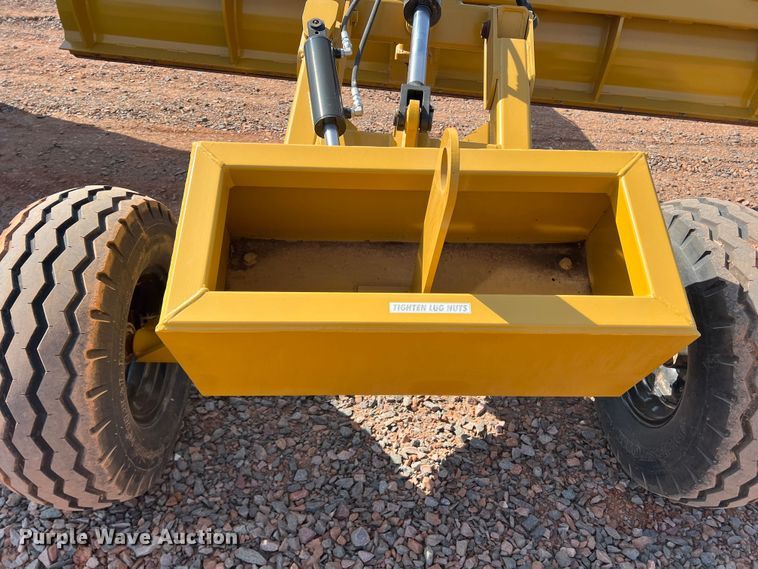 image for item DR5694 Garfield GGB1200RS  grader