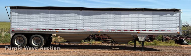 image for item DR5695 2000 Wilson DWH-400  grain trailer