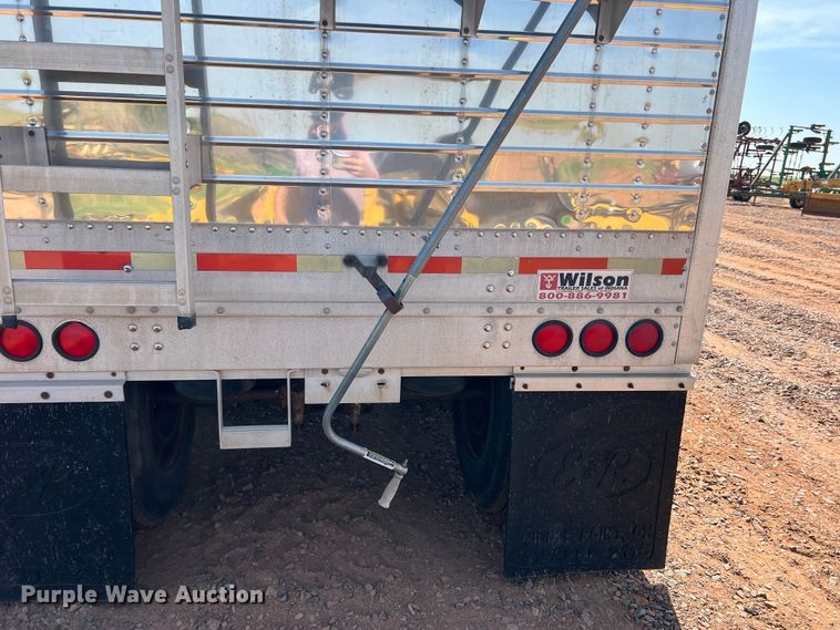 image for item DR5695 2000 Wilson DWH-400  grain trailer