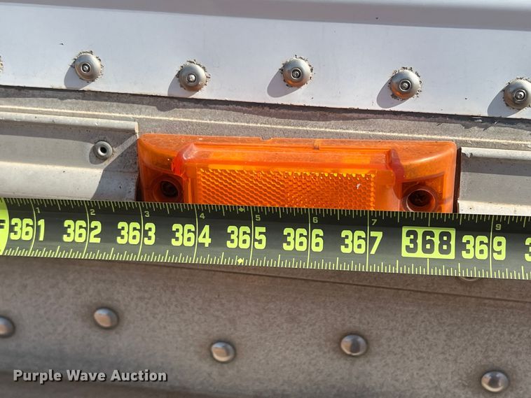 image for item DR5695 2000 Wilson DWH-400  grain trailer