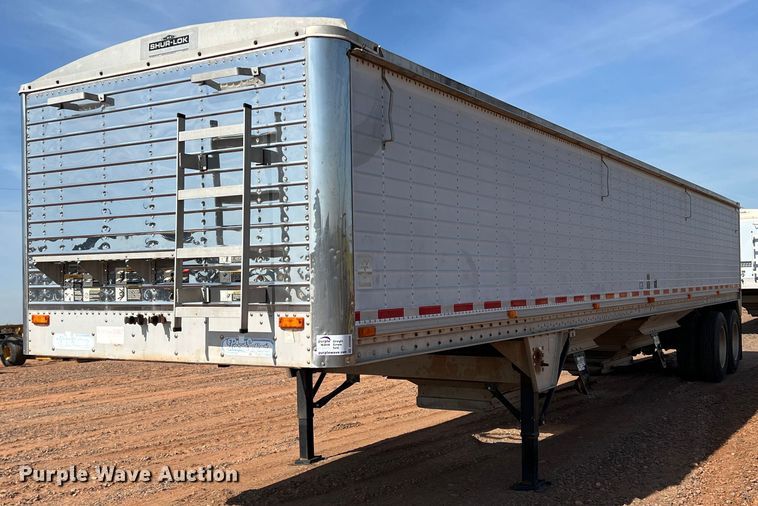 image for item DR5696 1997 Wilson DWH-400B  grain trailer