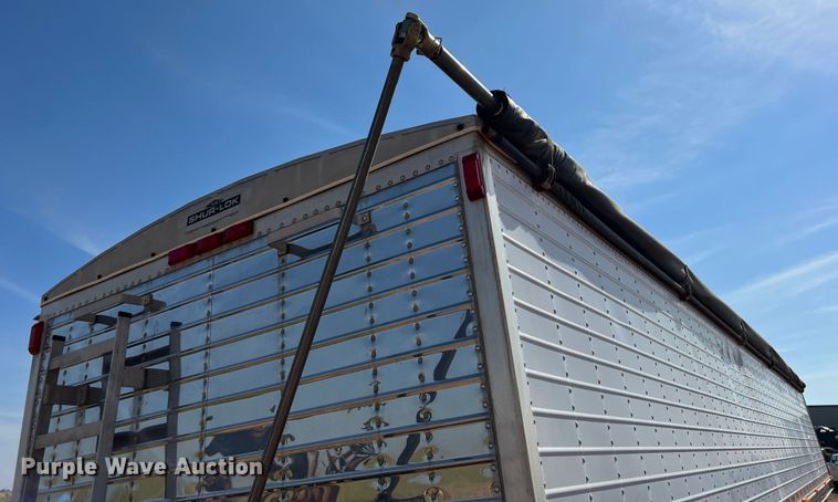 image for item DR5696 1997 Wilson DWH-400B  grain trailer