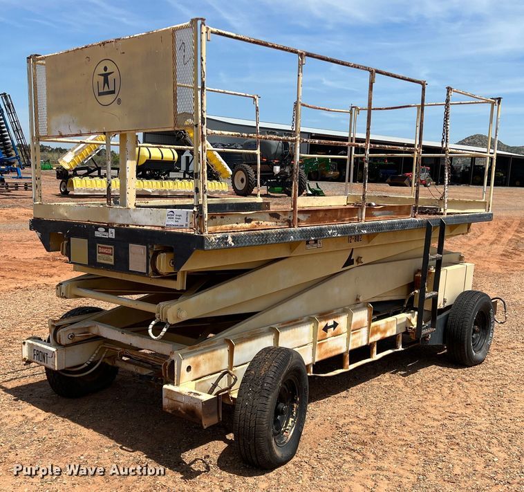 image for item DR5702 Scissor lift