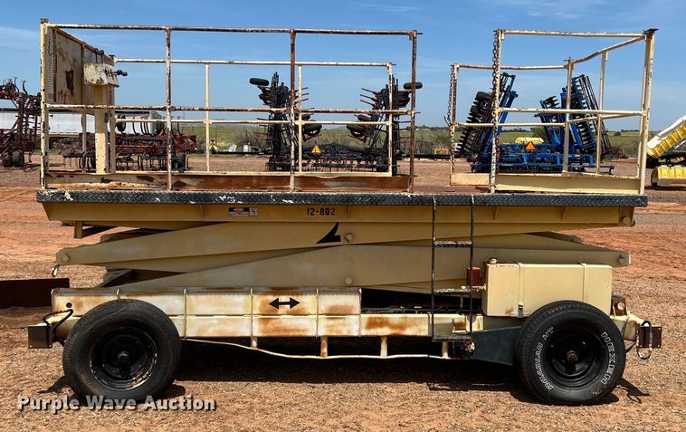 image for item DR5702 Scissor lift