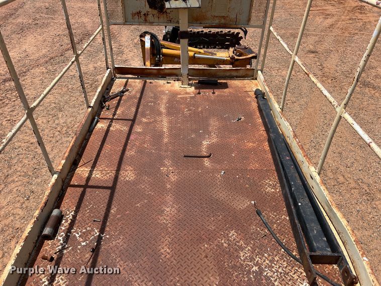 image for item DR5702 Scissor lift