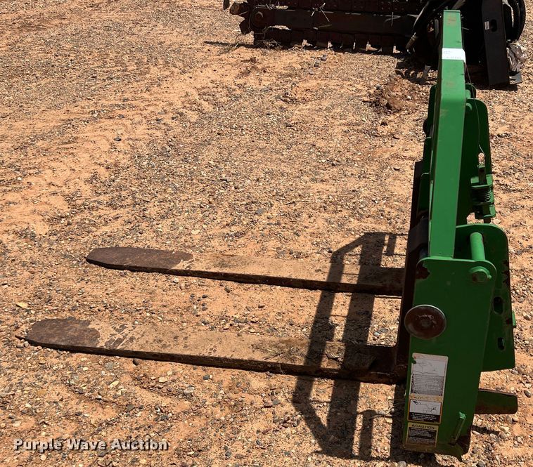 image for item DR5705 Frontier  48"L forks