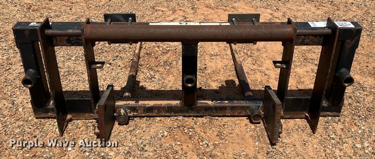 image for item DR5706 40"L bale spear