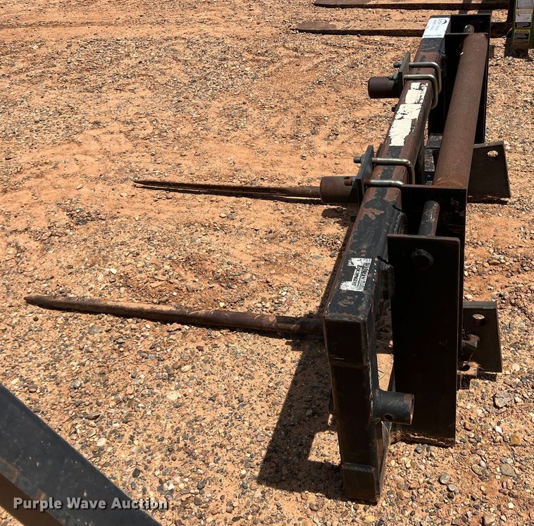 image for item DR5706 40"L bale spear