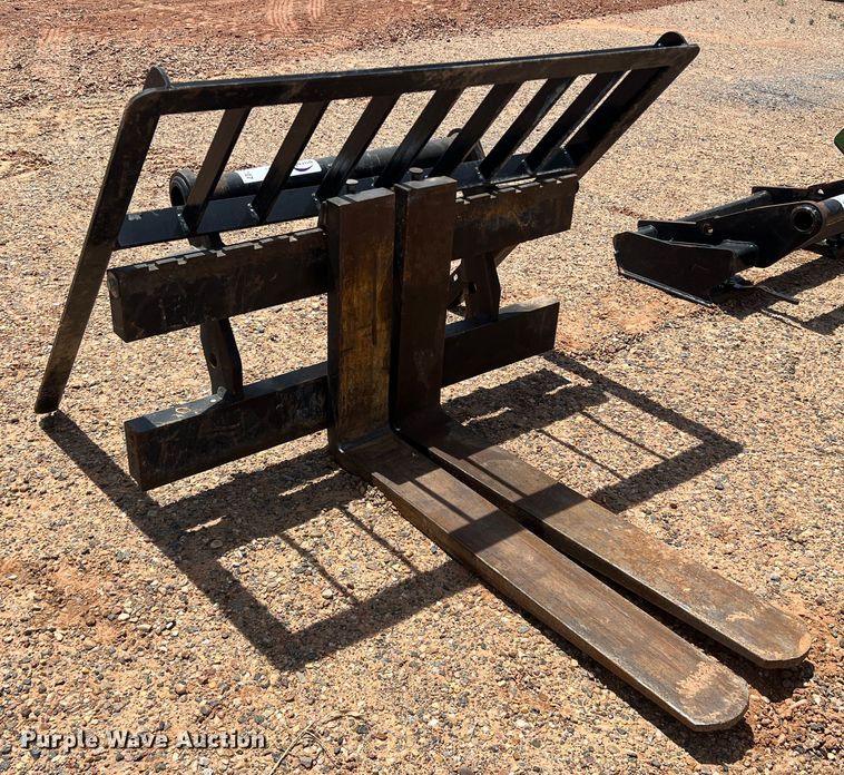 image for item DR5707 2018 Manitou PFB 45N MT-1260 654407  42"L forks