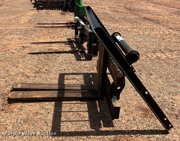 image for item DR5707 2018 Manitou PFB 45N MT-1260 654407  42"L forks