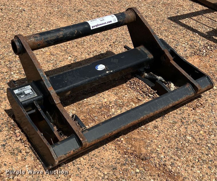 image for item DR5708 Gehl 12836  telehandler to skid steer adapter