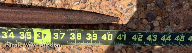 image for item DR5709 41"L bale spear