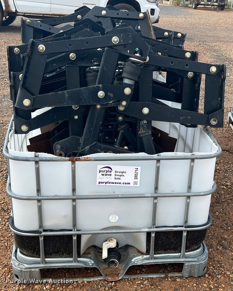 image for item DR5714 Dawn Duoseed (18) planter row units