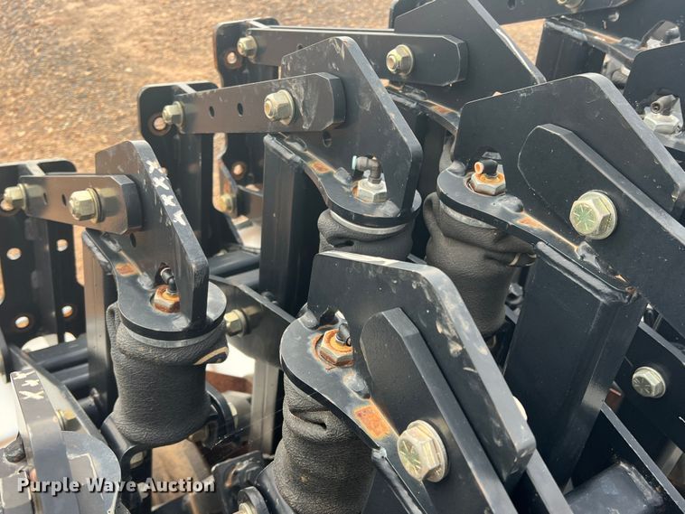 image for item DR5714 Dawn Duoseed (18) planter row units