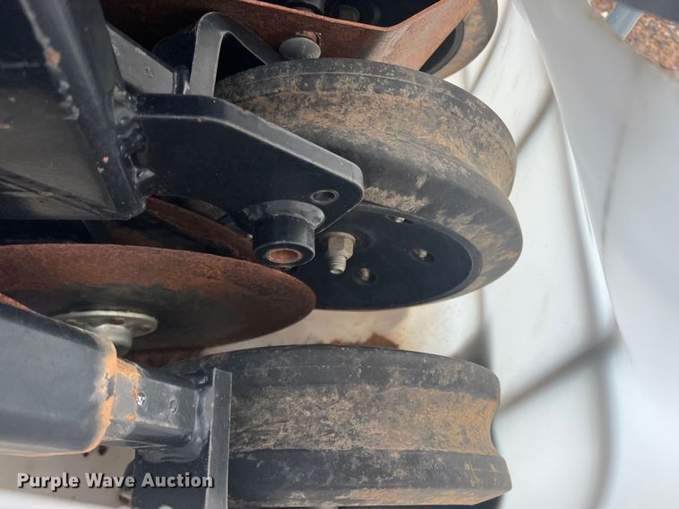 image for item DR5714 Dawn Duoseed (18) planter row units